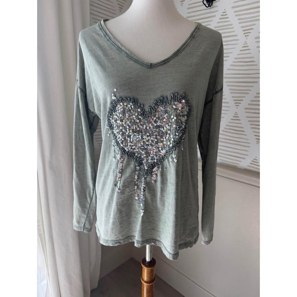 Carla Giannini Size 6 Over-dyed Distressed Grey Green Melted Sequin Heart Shirt